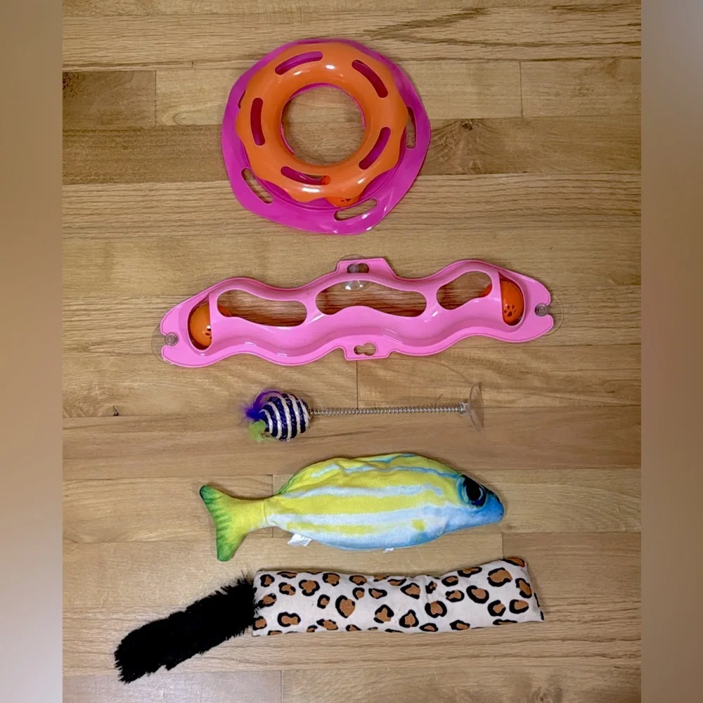 Cat Toy Bundle NWOT